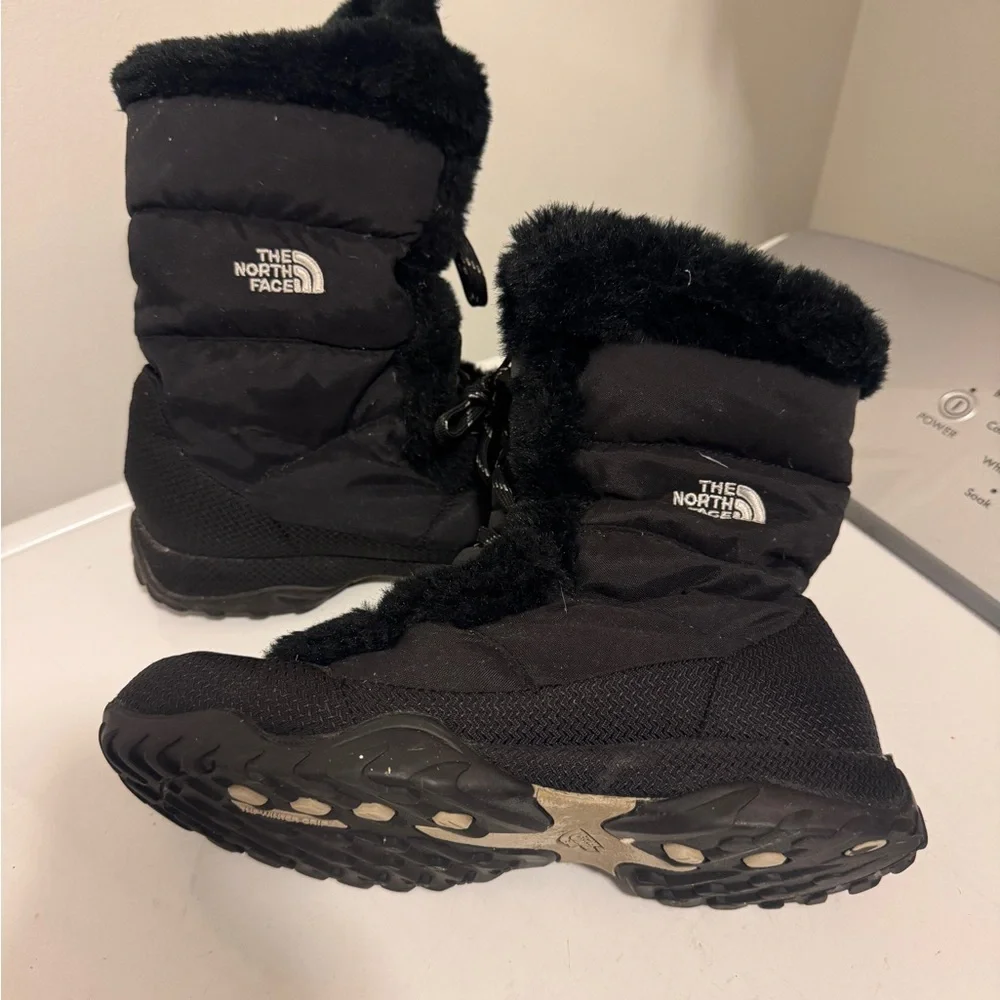 The North Face Nupte Goose Down‎ Puffer  Black Insulated Boots(8)